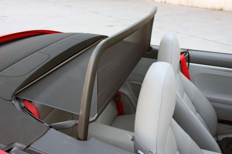  Porsche 911 Carrera Cabriolet 2012 года  (фото 10 из 19)